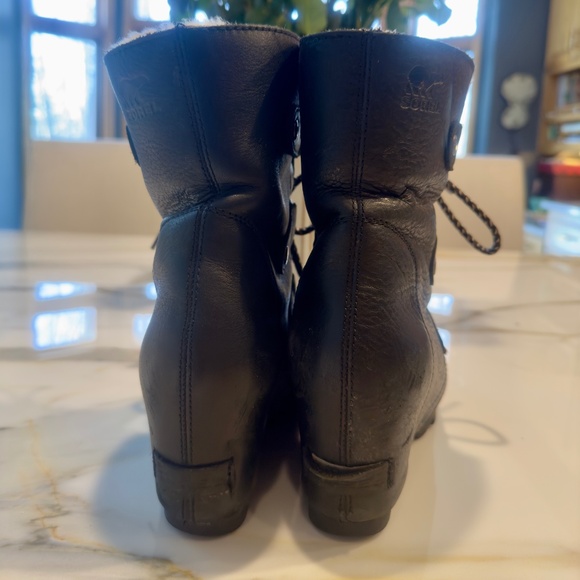 Pre Owned Sorel Joan Of Arctic Wedge Mid Shearling Black Boot Lace  Sz 7M - Picture 5 of 10